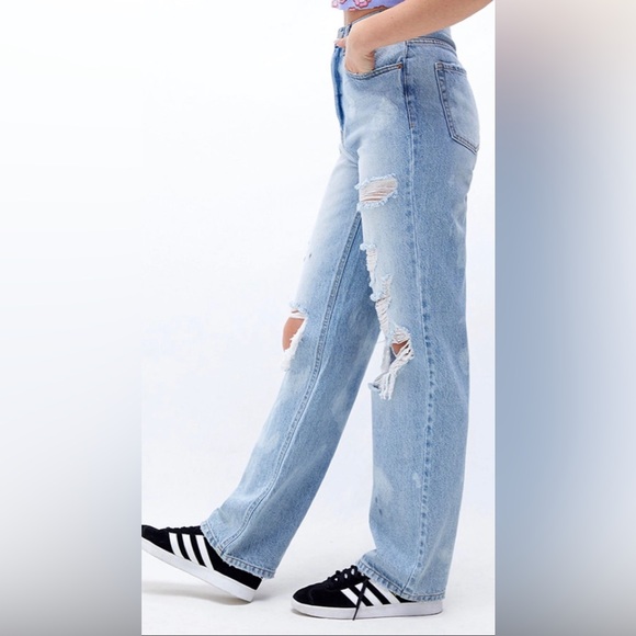 PacSun Eco Light Blue Distressed '90s Boyfriend Jeans NWT - Picture 2 of 8